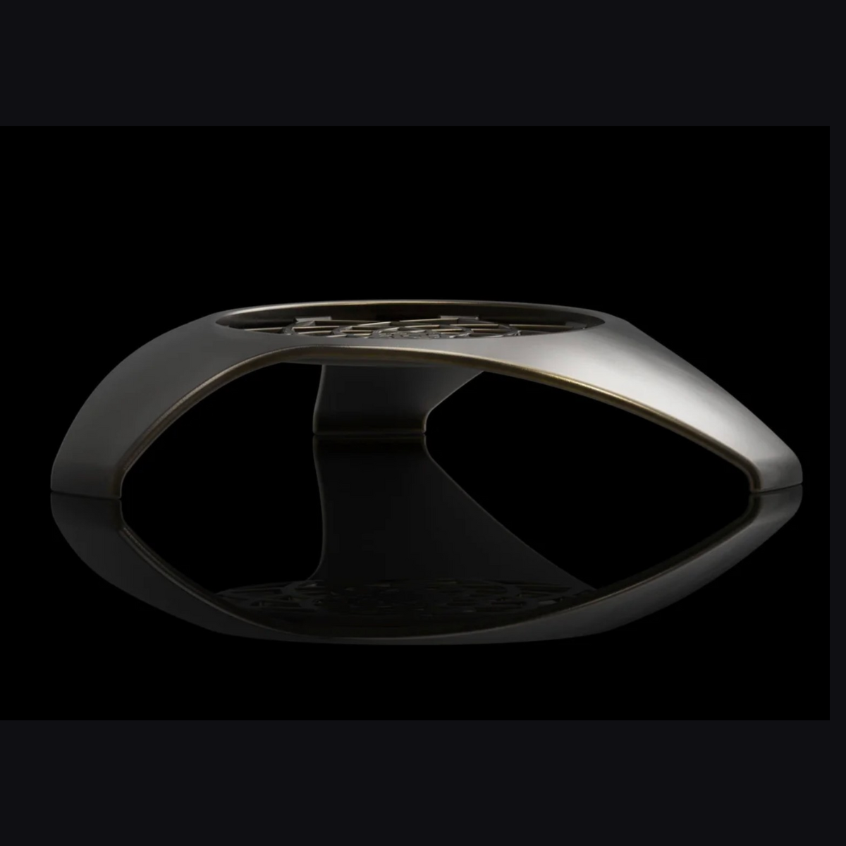 kaloud-aeras-bronze-lace-porte-charbon-pince-vestara-niris image 3