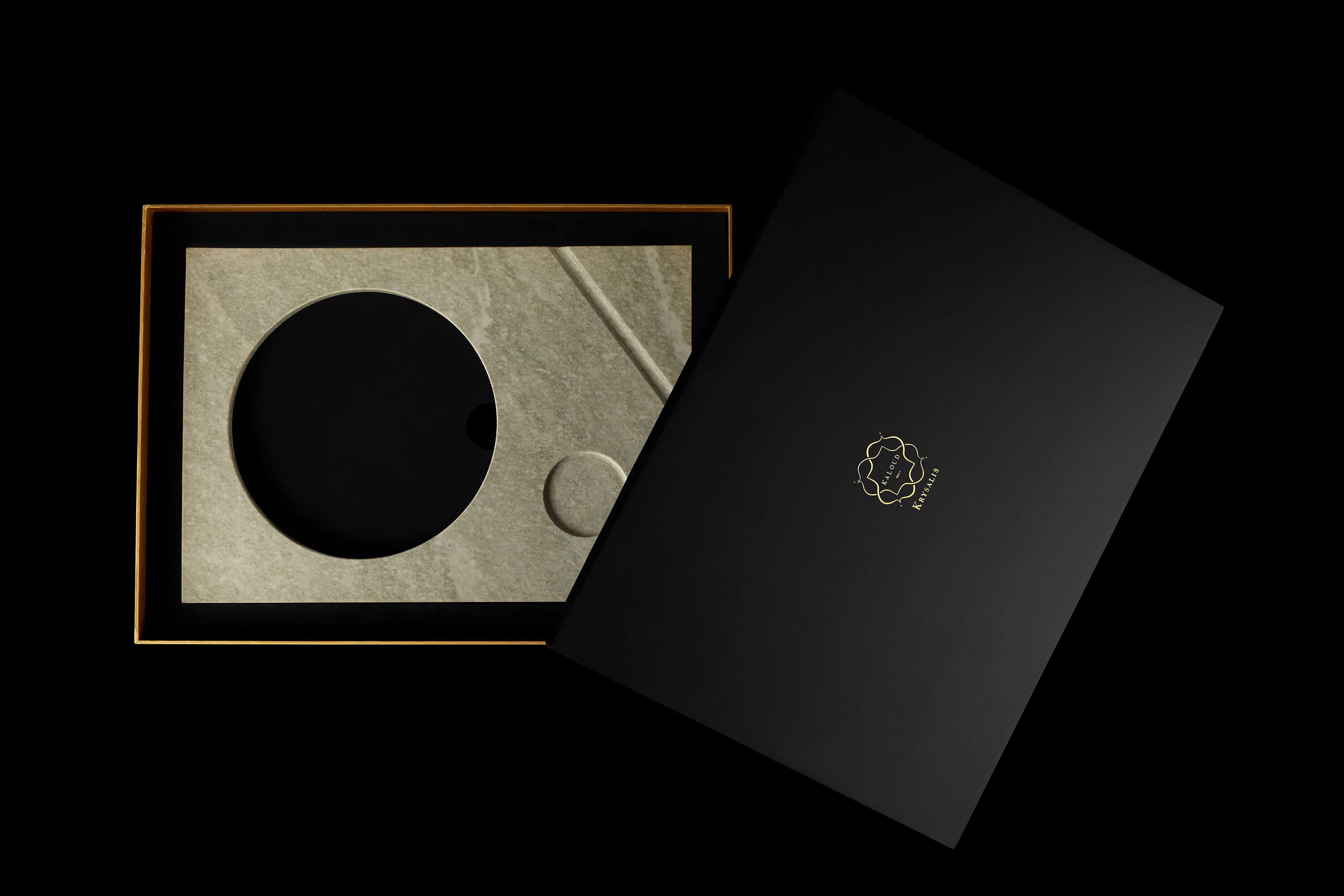 kaloud-krysalis-monarch-anahata-chicha-luxe-marbre-cristal image 5